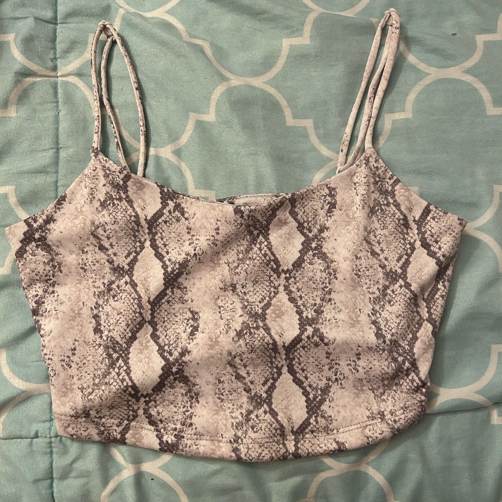 Gray snake print, forever 21, size small short tank